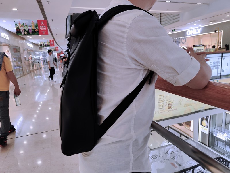 以小见大，简约至上，我可能解锁了自己的本命背包！