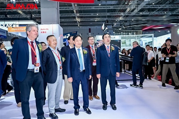 突破GW级，上迈重磅发布《轻柔光伏白皮书》