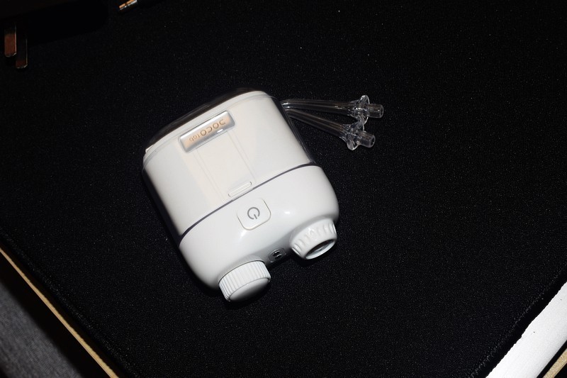 装进口袋的精灵 DOCO MINI口袋冲牙器