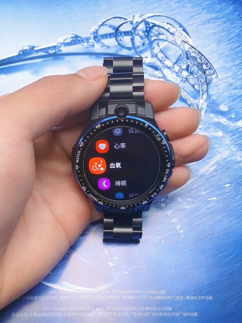 能记录人体的健康和运动还能像手机一样打游戏的智能手表开箱评测