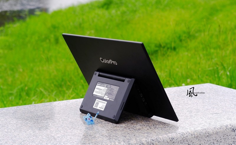 ViewSonic VP16-OLED专为创作者设计之高阶可携式屏幕开箱实测