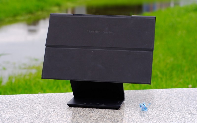 ViewSonic VP16-OLED专为创作者设计之高阶可携式屏幕开箱实测