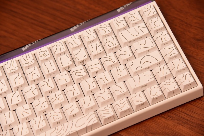 磁轴万变！卫星云图！—狼蛛HERO84HE机械键盘体验