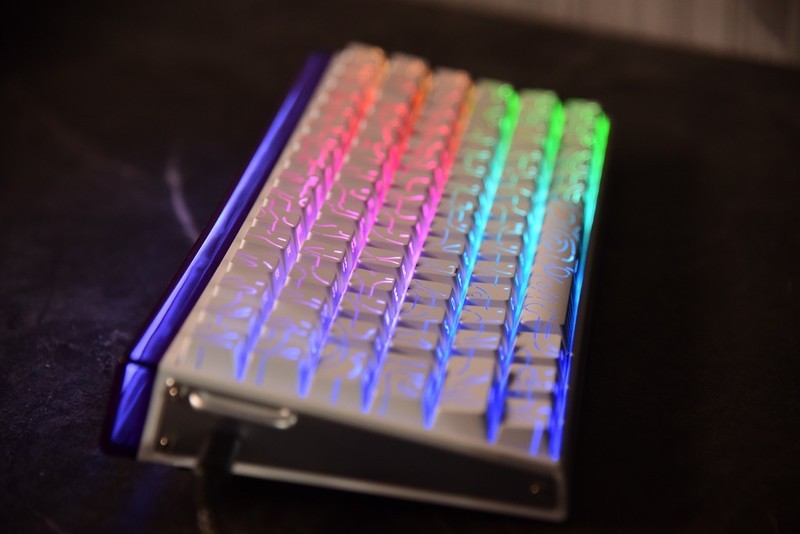 磁轴万变！卫星云图！—狼蛛HERO84HE机械键盘体验