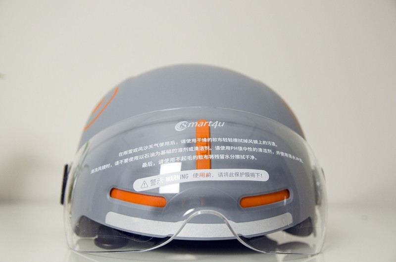 “一盔一带”确保安全出行，?这款?安全头盔销量?火爆?