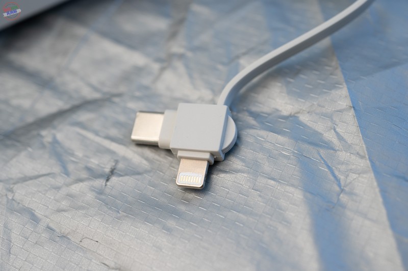 不只MagSafe，还自带双头充电线，西圣PB无线充电宝上手