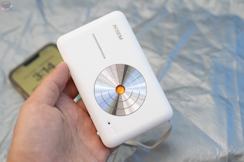 不只MagSafe，还自带双头充电线，西圣PB无线充电宝上手