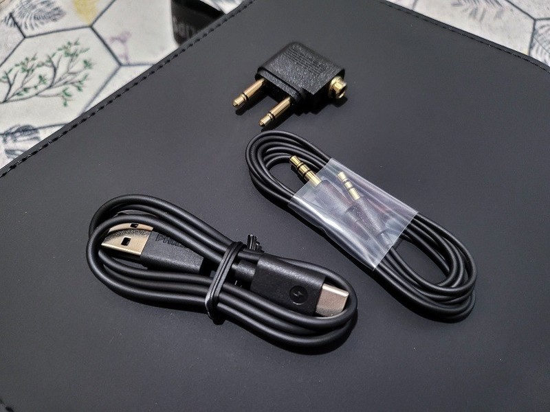 双芯片加持，静享好声音，飞利浦Fidelio L3头戴式蓝牙降噪耳机评测