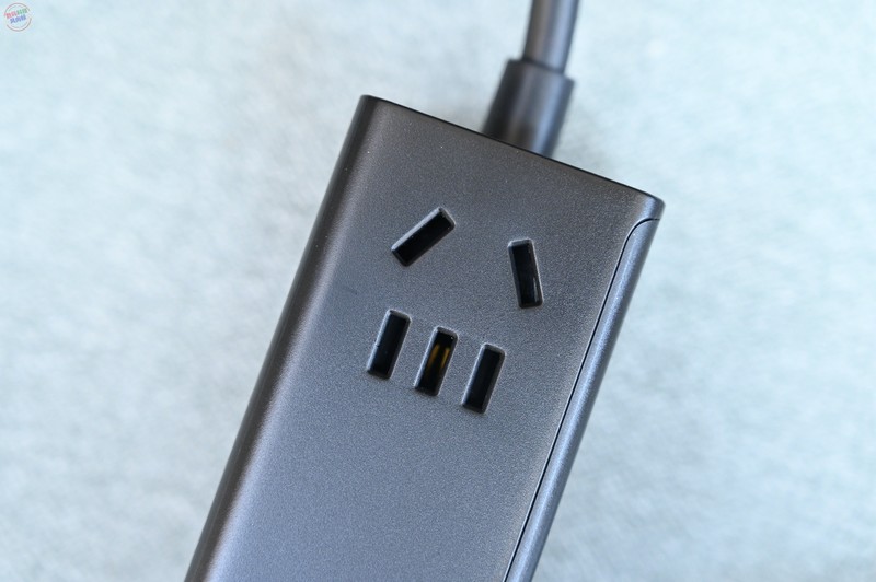 宿舍工位的插孔扩展器，体积小巧随处可用，倍思30W氮化镓快充插线板上手