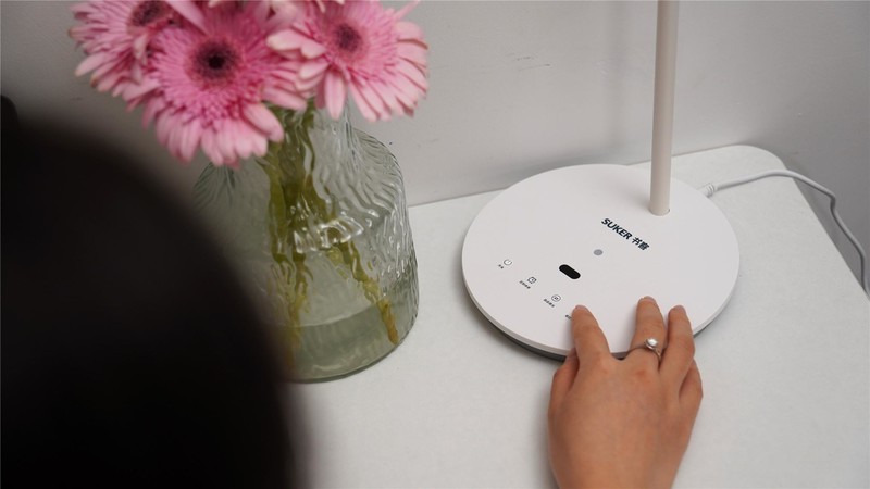 主打护眼的台灯书客L1 实测分享：高显色还有科学调光值得点赞