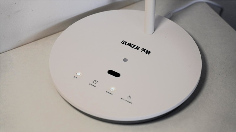 主打护眼的台灯书客L1 实测分享：高显色还有科学调光值得点赞