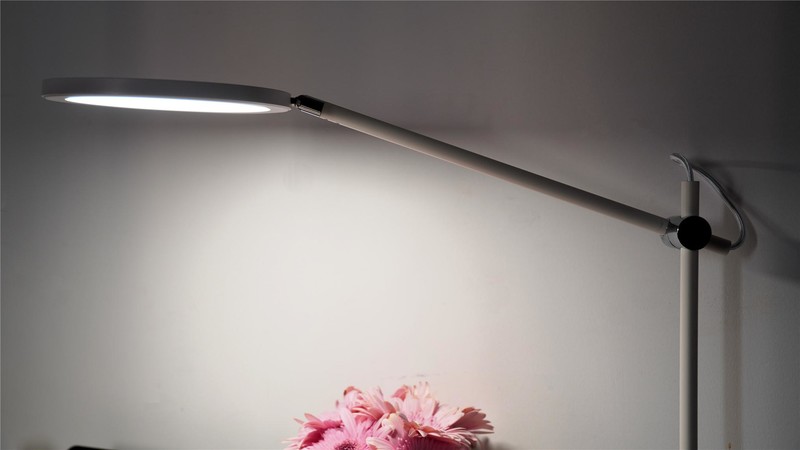 主打护眼的台灯书客L1 实测分享：高显色还有科学调光值得点赞