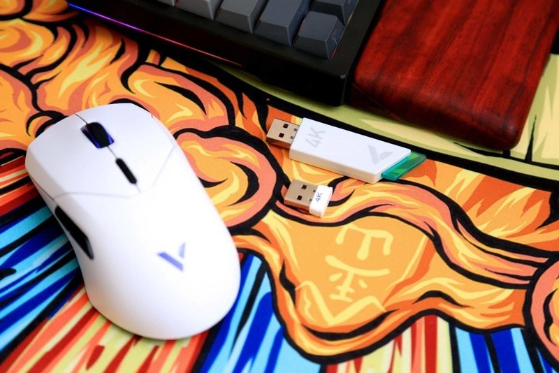 直接OTA 无线8K？还没有用电焦虑，雷柏VT9 Air游戏鼠标有点厉害！