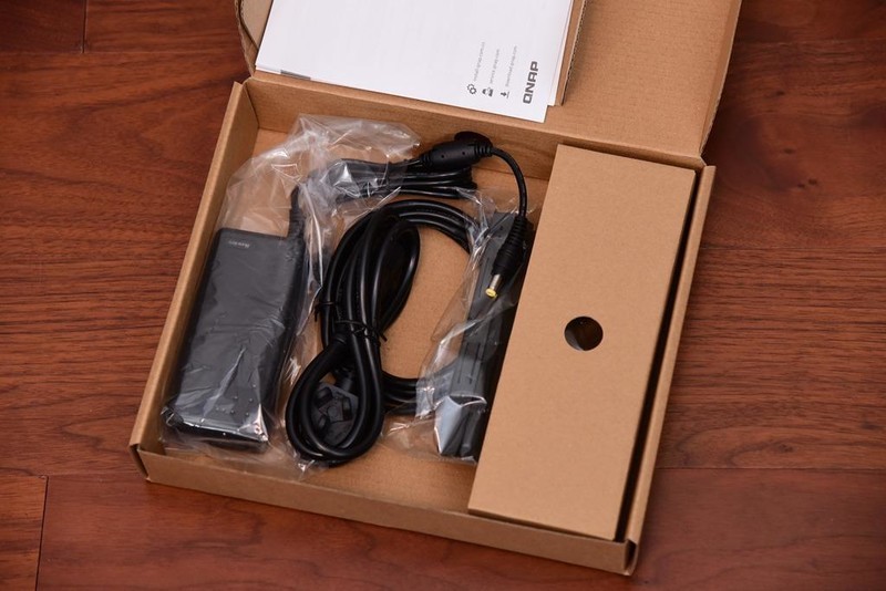 买硬件，送软件，入门即全能，威联通TS216评测体验