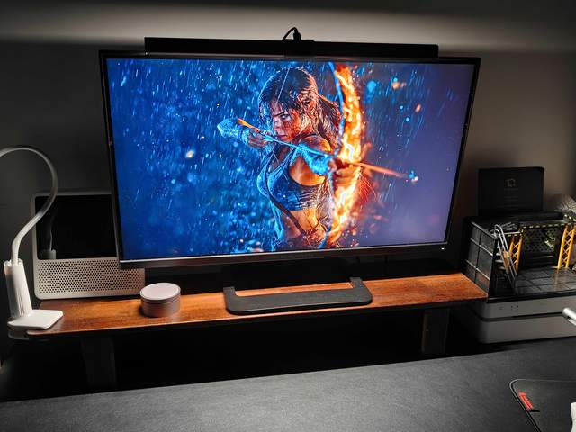 书客屏幕挂灯SKR1：护眼新选择，工作娱乐更舒心