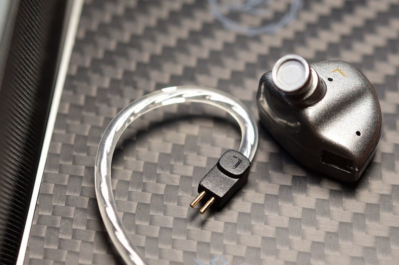 如果HiFi耳机真有性价比那就是这样的！HZSOUND心镜ZERO试听