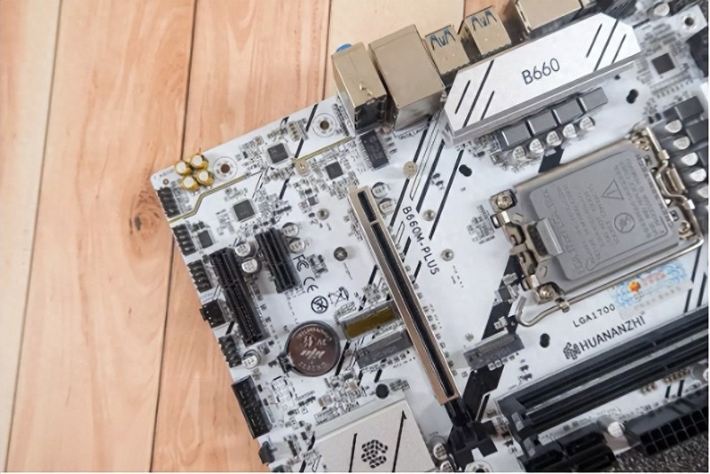 华南B660M-PLUS主板：装机体验，高性价比之选！|华南金牌