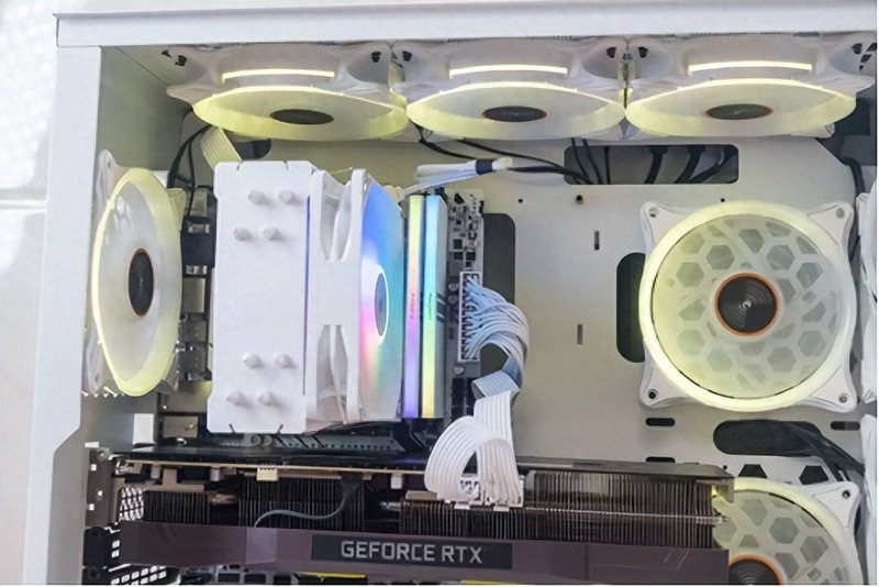 华南B660M-PLUS主板：装机体验，高性价比之选！|华南金牌