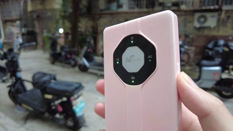 “狗粮”充足，5G随身WiFi发展引某人担忧