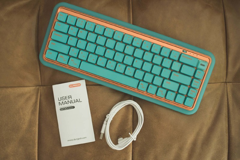 你从没见过的键盘形态，软硬兼施居然还能这么玩？