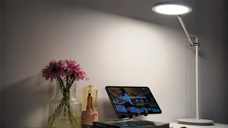 主打护眼的台灯书客L1 实测分享：高显色还有科学调光值得点赞