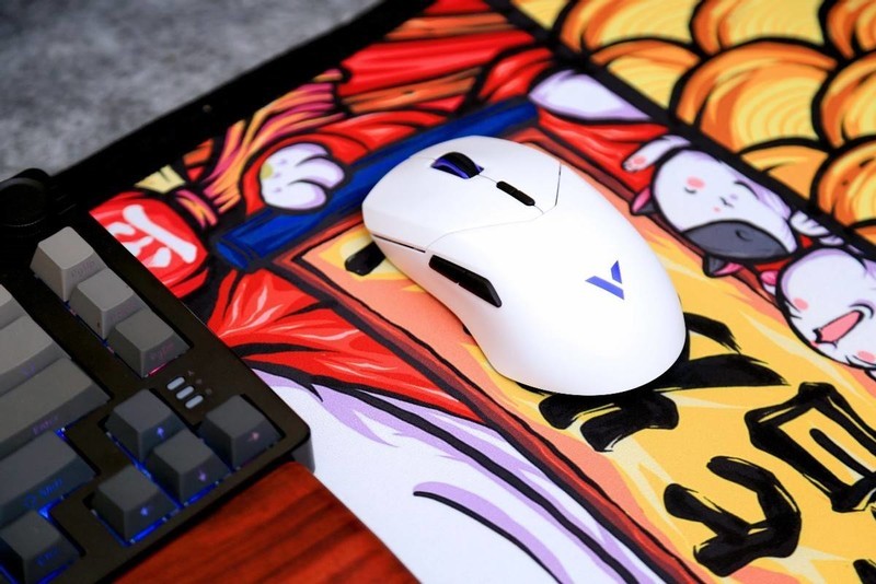 直接OTA 无线8K？还没有用电焦虑，雷柏VT9 Air游戏鼠标有点厉害！