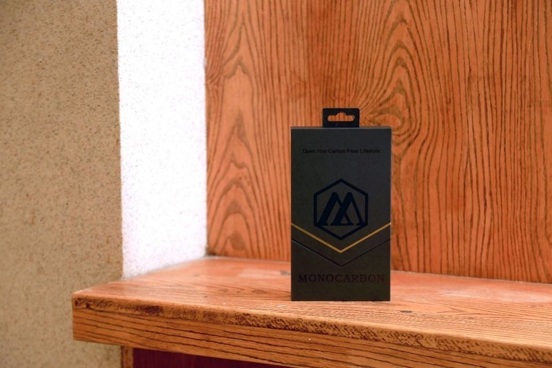 不用纠结月月换手机壳？碳纤维手机壳一步到位