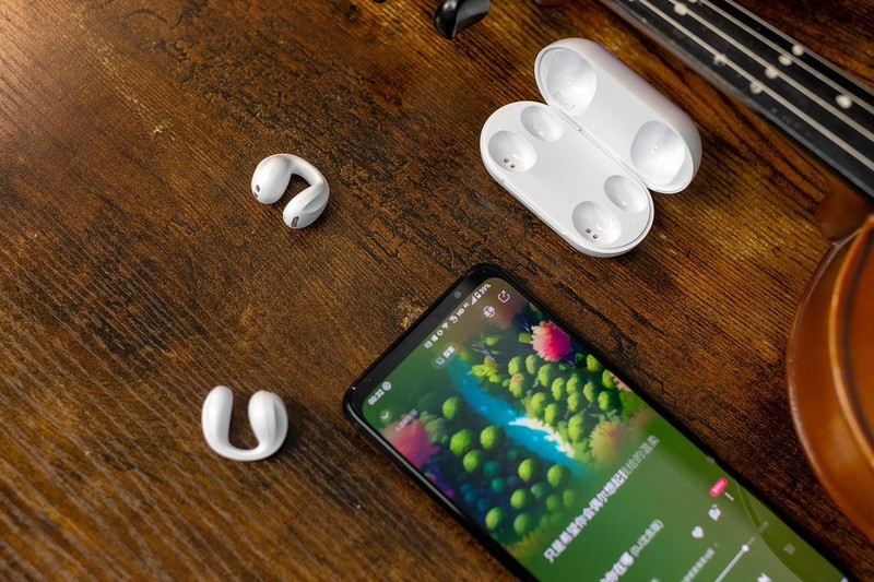 唐麦Q3蓝牙耳机：碳纤维纳米振膜加持，为你呈现沉浸式7D环绕音效