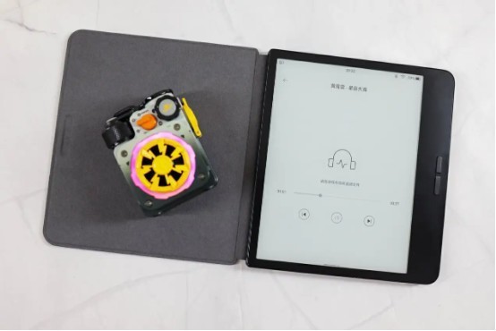 小米SU7这么火，趁机入手小米电子书7英寸来看书