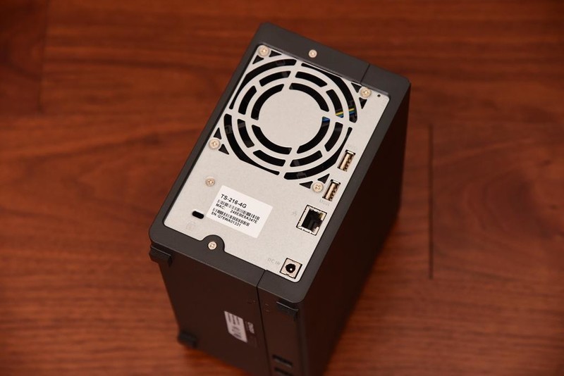 买硬件，送软件，入门即全能，威联通TS216评测体验