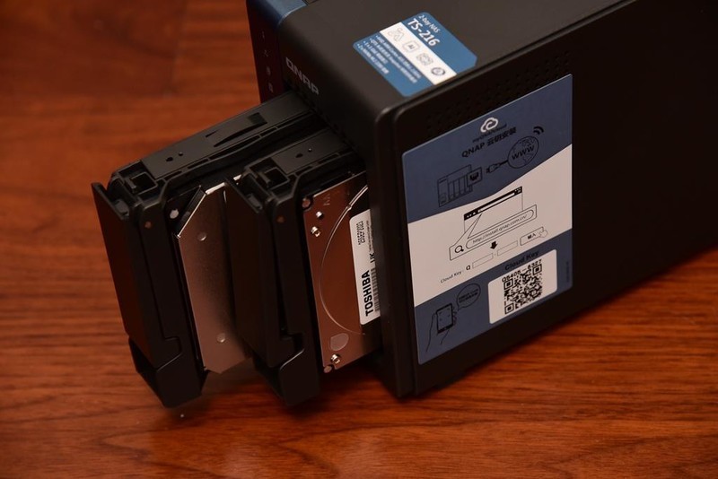 买硬件，送软件，入门即全能，威联通TS216评测体验