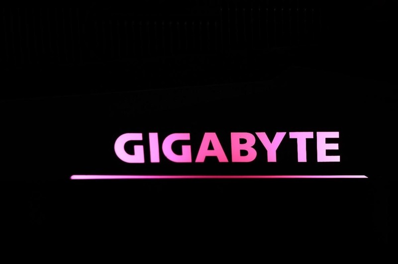 无惧光追，2k游戏利器，技嘉RTX 3060Ti魔鹰PRO评测体验