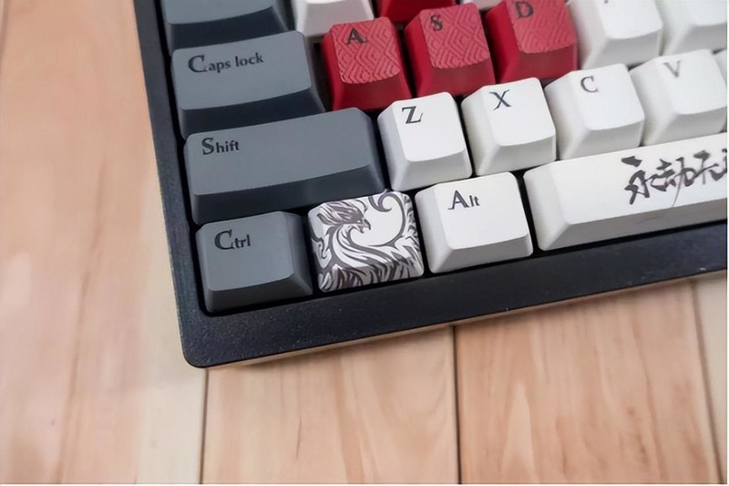 联名永劫无间，手感优秀，灯光酷炫，血手幽灵S98机械键盘体验