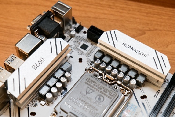 12400+H610不是最优解！华南B660M-PLUS主板能胜任？|华南金牌