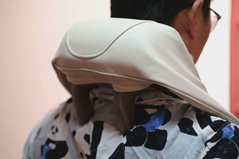 打工人的救星-云康宝肩颈按摩仪。从此在家享受星级仿人手按摩！