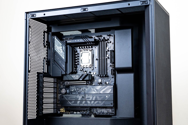 电竞基因与赛博美学，华硕ROG STRIX B860-F GAMING WIFI全面体验