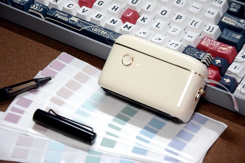 年轻人的收纳神器，一小台系列家用智能标签打印机，轻松搞定