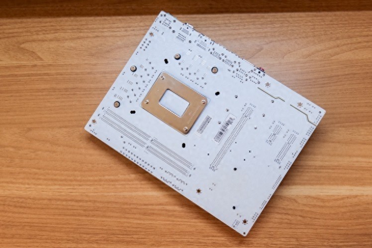 12400+H610不是最优解！华南B660M-PLUS主板能胜任？|华南金牌