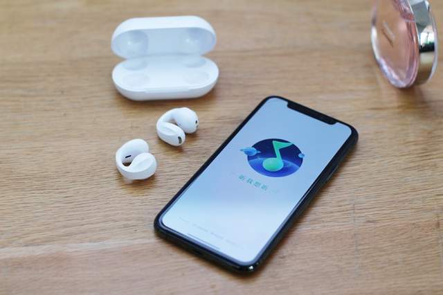 夹耳式真无线 唐麦Q3 耳机到手体验