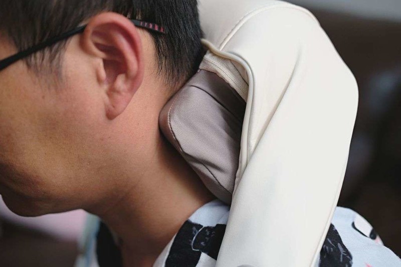 打工人的救星-云康宝肩颈按摩仪。从此在家享受星级仿人手按摩！