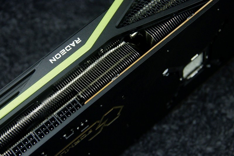 AMD卡皇来袭，华擎RX 6950XT OCF开箱评测