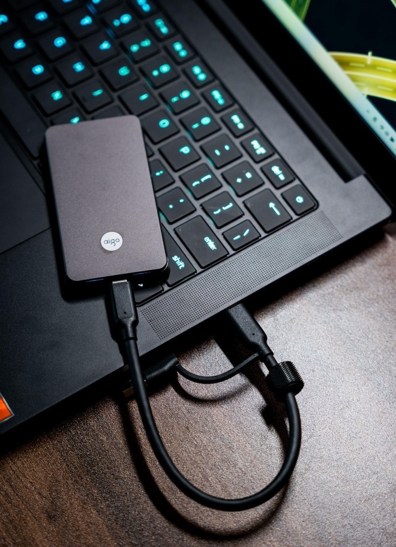 摄影人2000MB/s的心头好，爱国者P1移动固态硬盘晒单