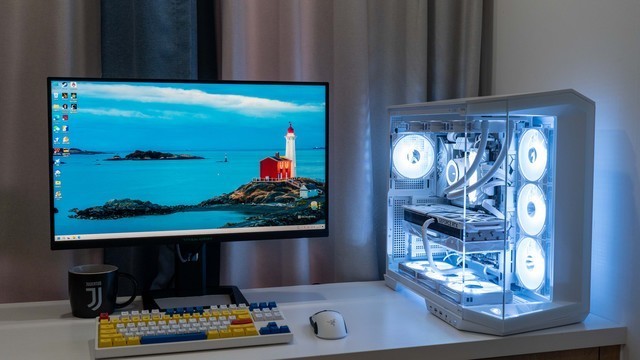 7月装机推荐，给自己一套13700KF+4080S的白色海景房