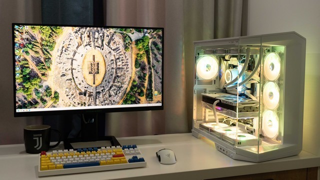 7月装机推荐，给自己一套13700KF+4080S的白色海景房