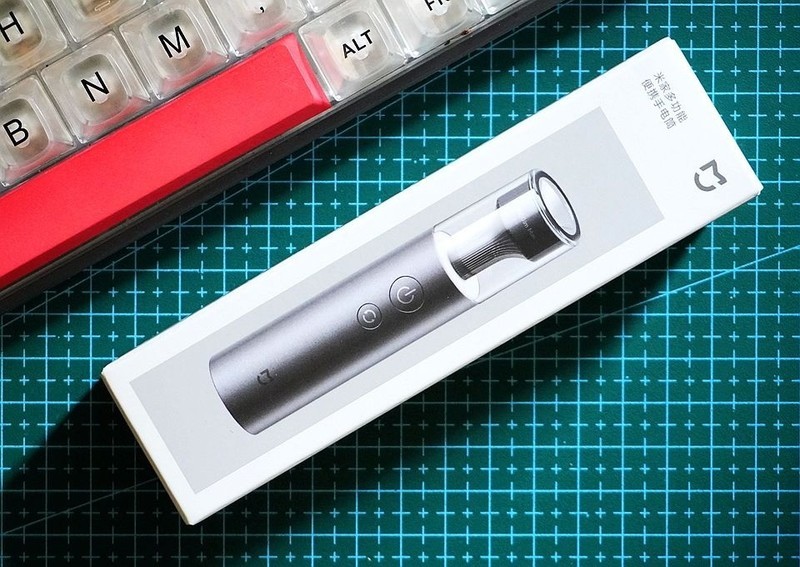 米家手电筒再升级轻量化多功能加持，颜值靓眼实用之选