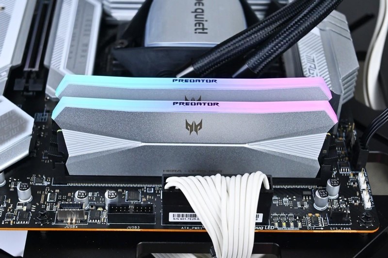 宏碁掠夺者Hera影锋DDR5 6800 32G内存套装试玩：8000MHz+时代来临