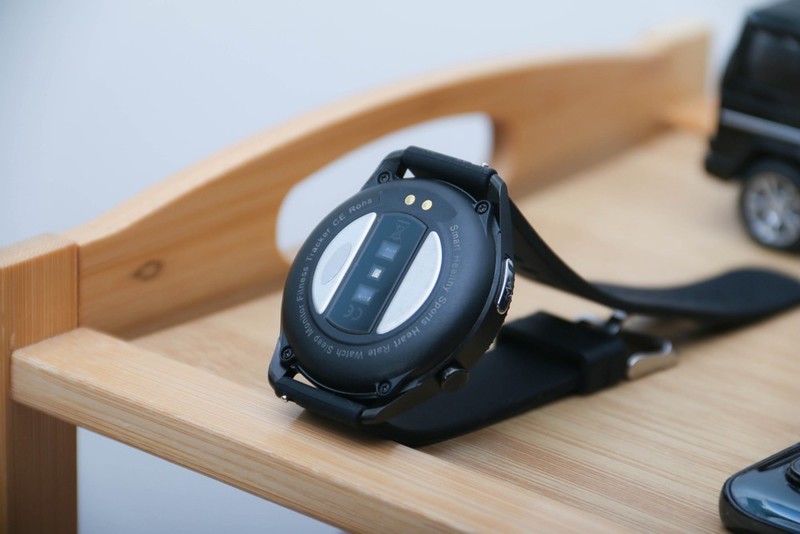 戴在手腕上的体检小护士，dido血压心电图E10智能手表体验