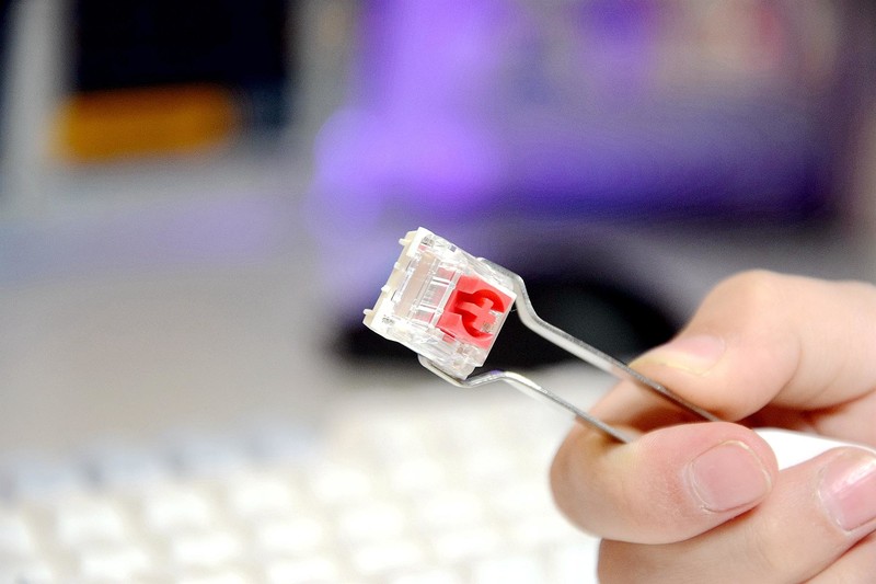 超长续航，凯华定制TURBO轴体,白色背光支持热插拔，这键盘太稳了