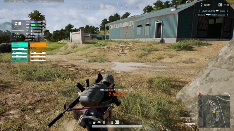 过年回家带着12.4L小钢炮主机，和女朋友一起玩《幻兽帕鲁》