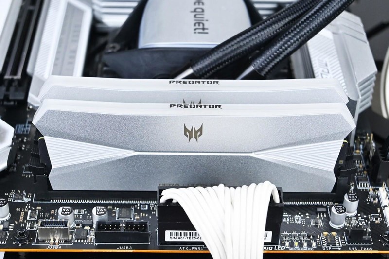 宏碁掠夺者Hera影锋DDR5 6800 32G内存套装试玩：8000MHz+时代来临